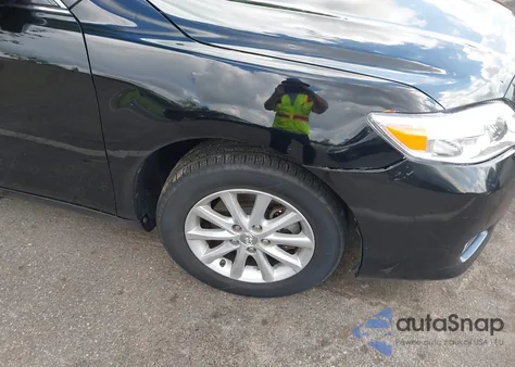 2011 Toyota Camry Xle V6 z USA, uszkodzony, nr VIN 4T1BK3EK7BU123154